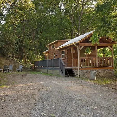Thomas Cabin Forest Tiny Cabin With Hot Tub Chattanooga Extérieur photo