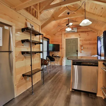 Thomas Cabin Forest Tiny Cabin With Hot Tub Chattanooga Extérieur photo