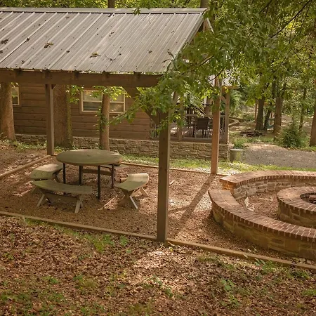 Thomas Cabin Forest Tiny Cabin With Hot Tub Chattanooga Extérieur photo