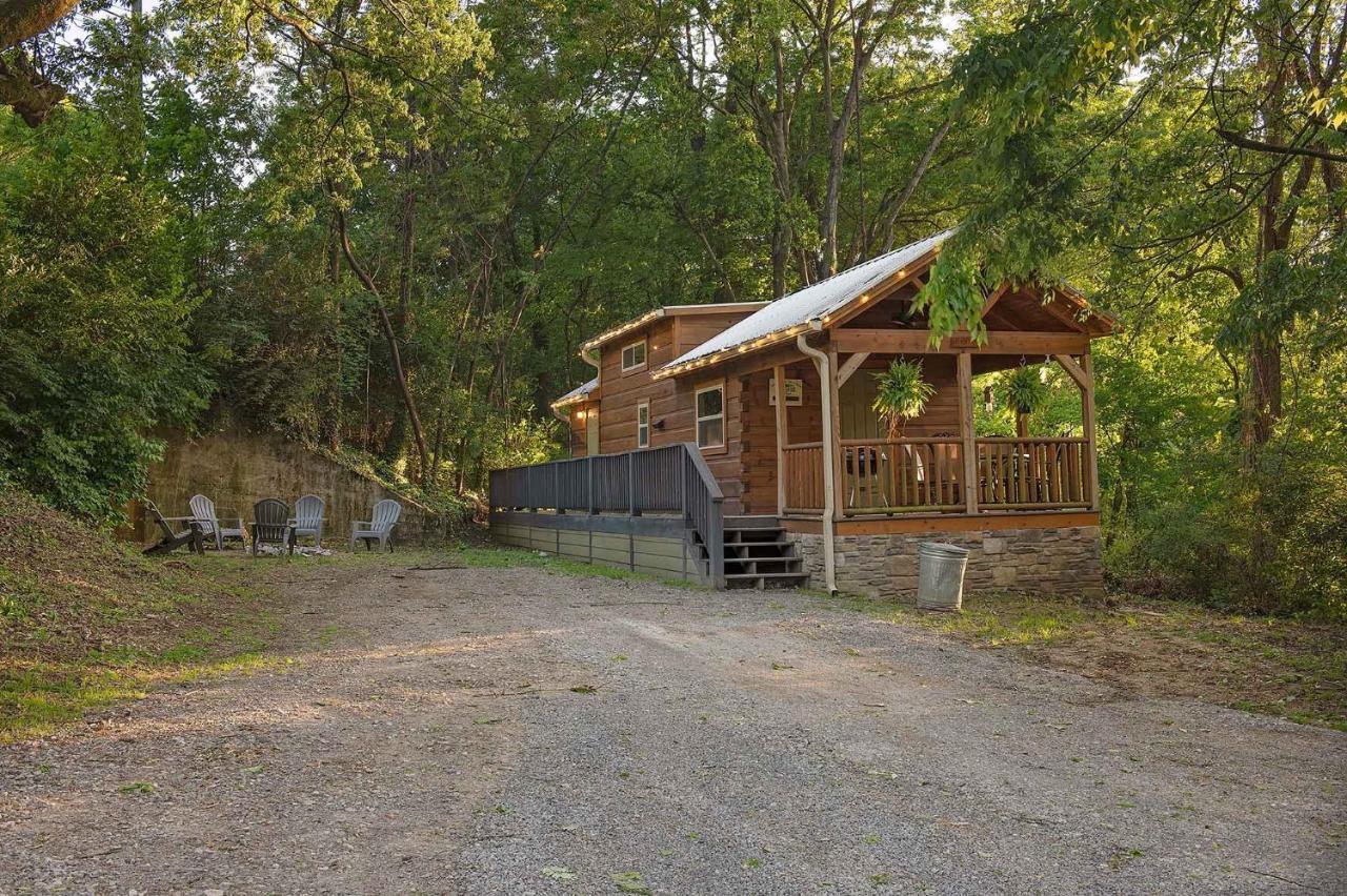 Hébergement de vacances Thomas Forest Tiny With Hot Tub Chattanooga