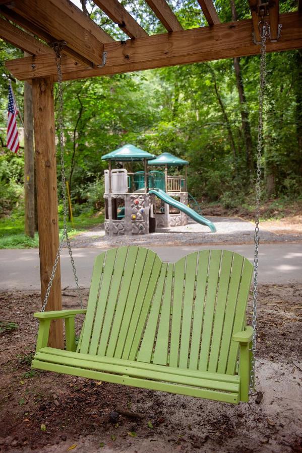 Hébergement de vacances Thomas Forest Tiny With Hot Tub Chattanooga